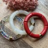 Bracelet jonc perles tubes en acrylique